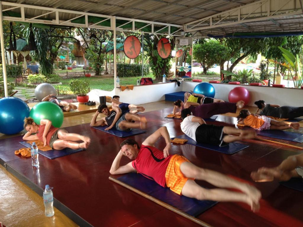 Fitness Resort Σίχανουκβιλ Εξωτερικό φωτογραφία