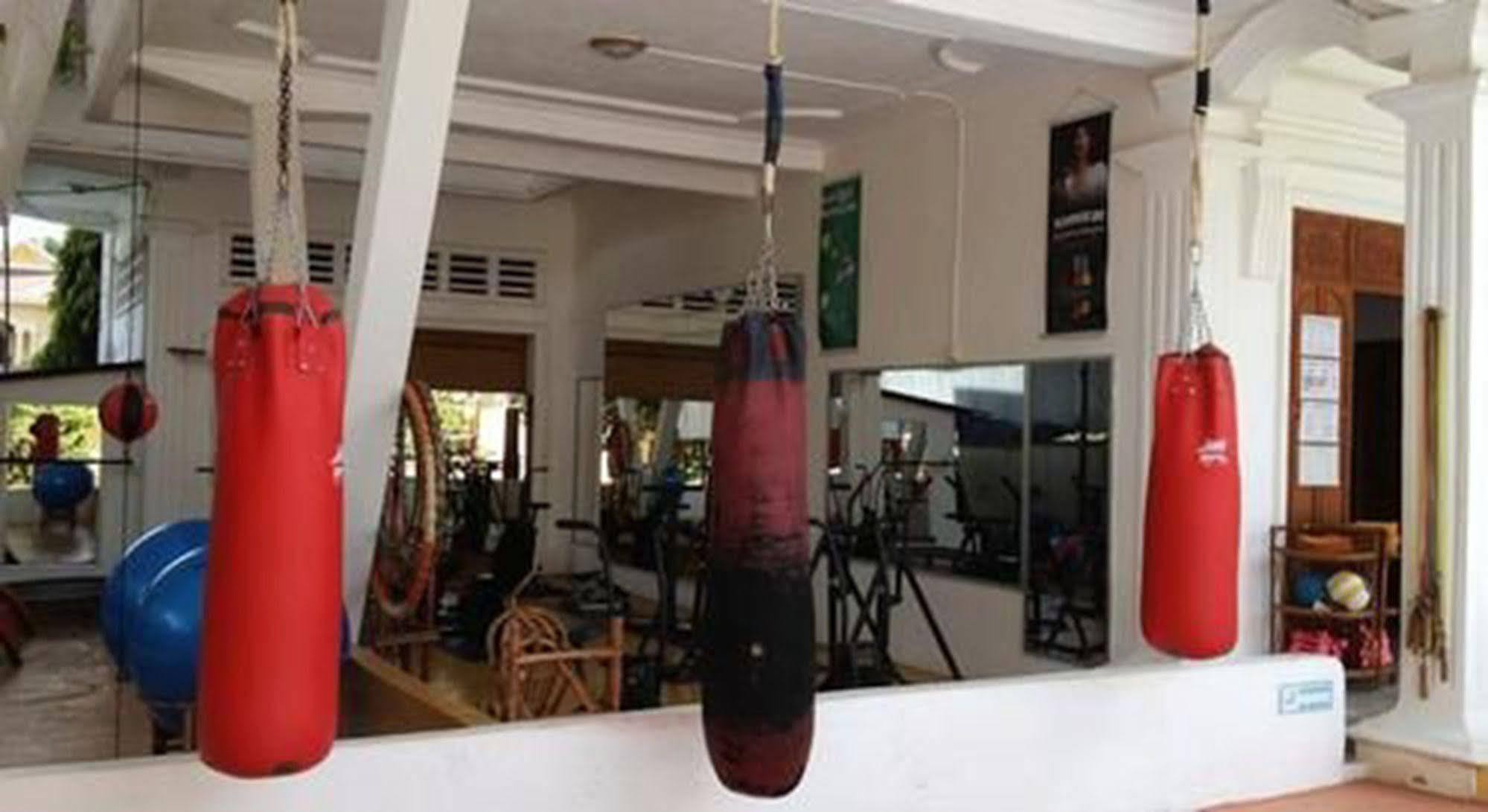 Fitness Resort Σίχανουκβιλ Εξωτερικό φωτογραφία